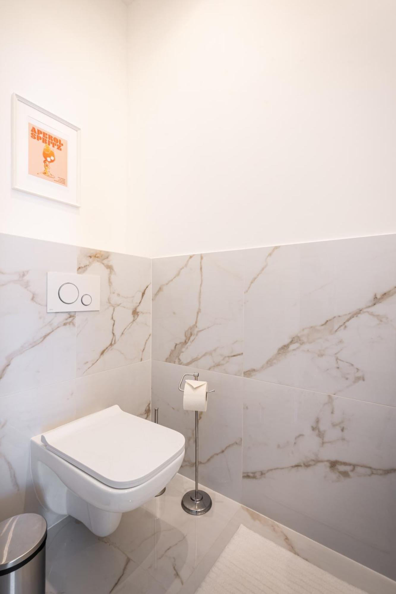 E13 - Grand Boulevard Heritage Suite - Best Location By Bqa Boedapest Kamer foto